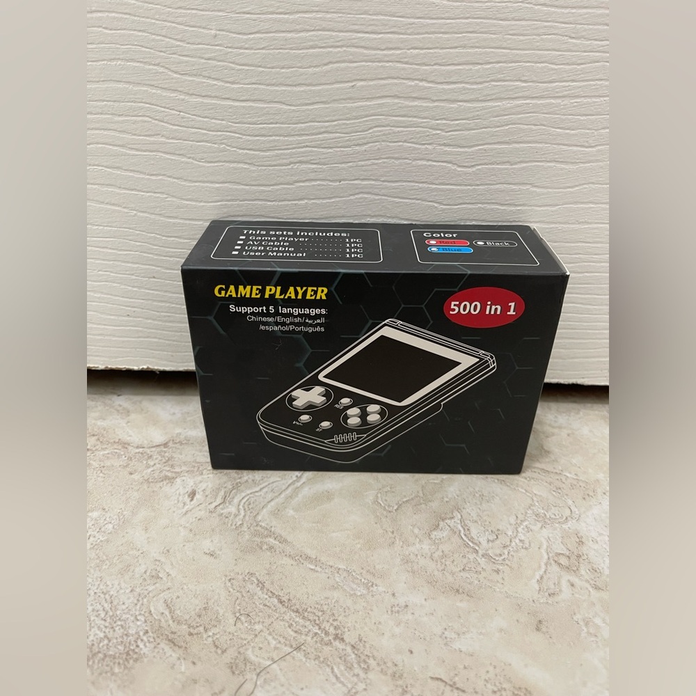 500-in-1 Handheld Console - Black